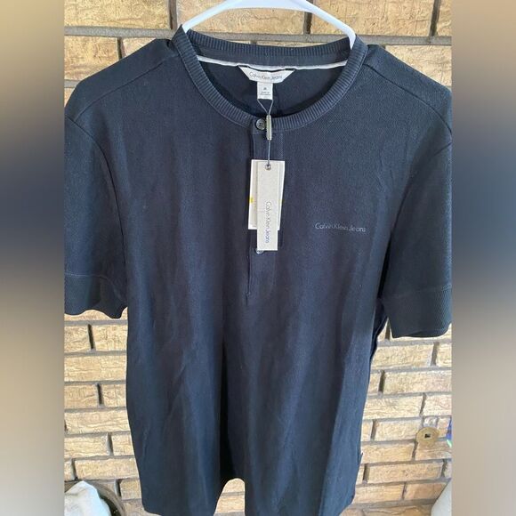Calvin Klein black tshirt nwt - Picture 2 of 7